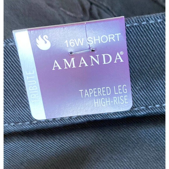 NWT Gloria Vanderbilt Amanda Tapered Leg Jeans Size 16 Women’s Black - Picture 8 of 12